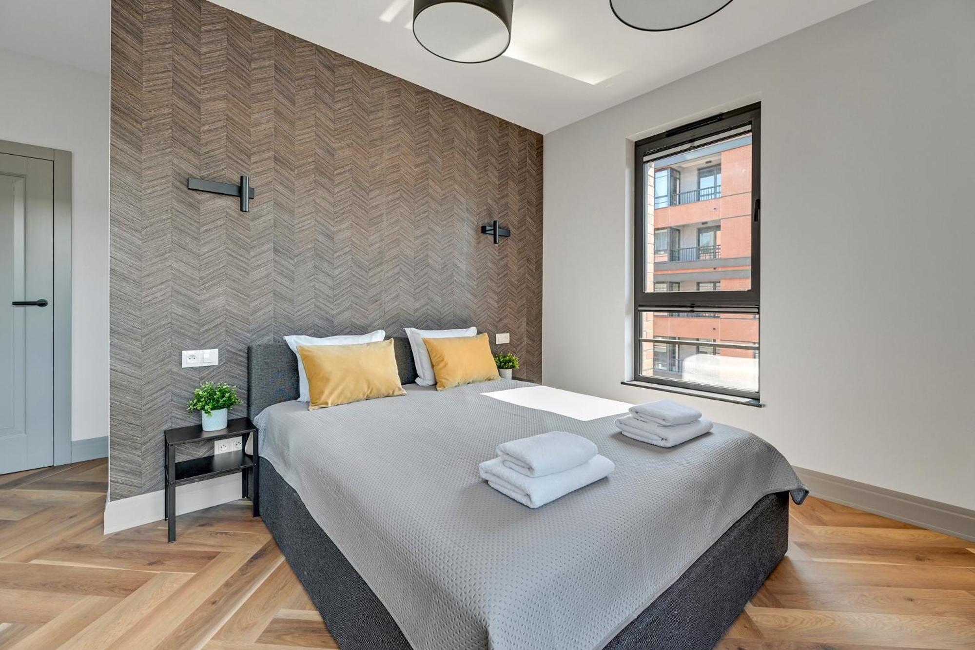 Doki Apartments By Staywin Gdansk Bagian luar foto