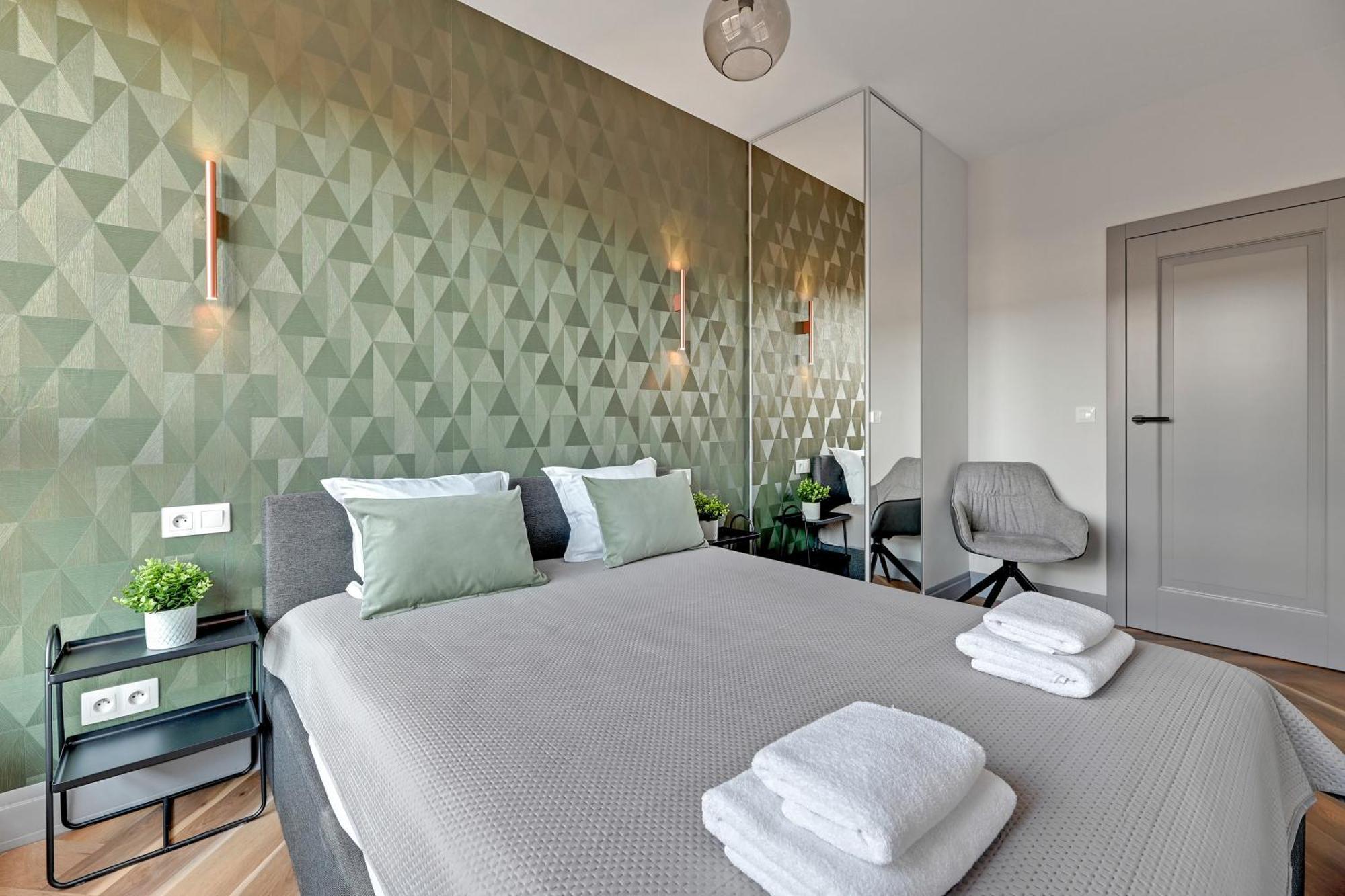 Doki Apartments By Staywin Gdansk Bagian luar foto