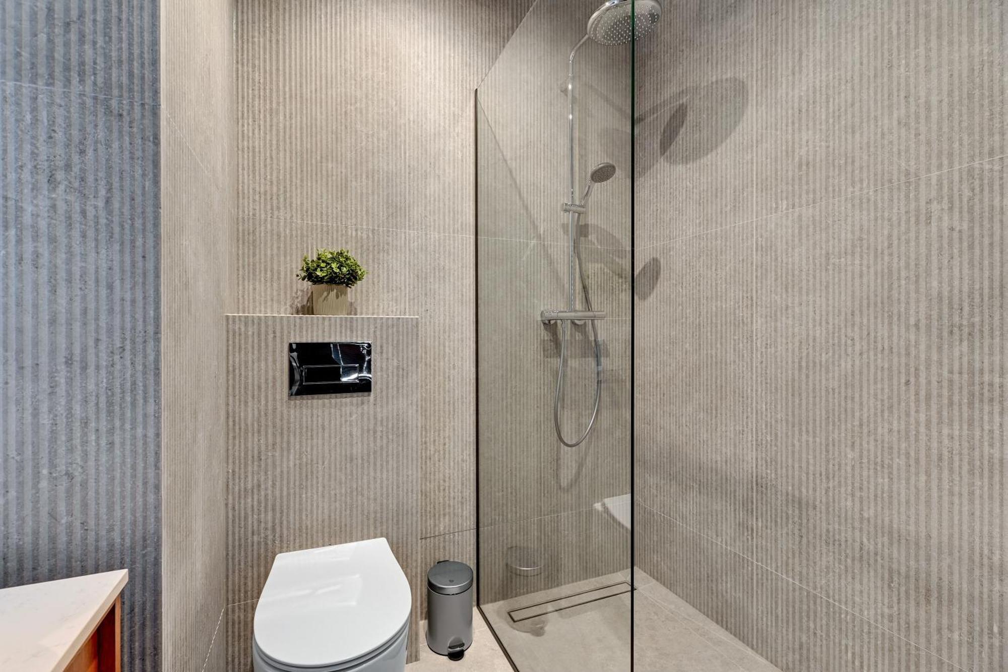 Doki Apartments By Staywin Gdansk Bagian luar foto